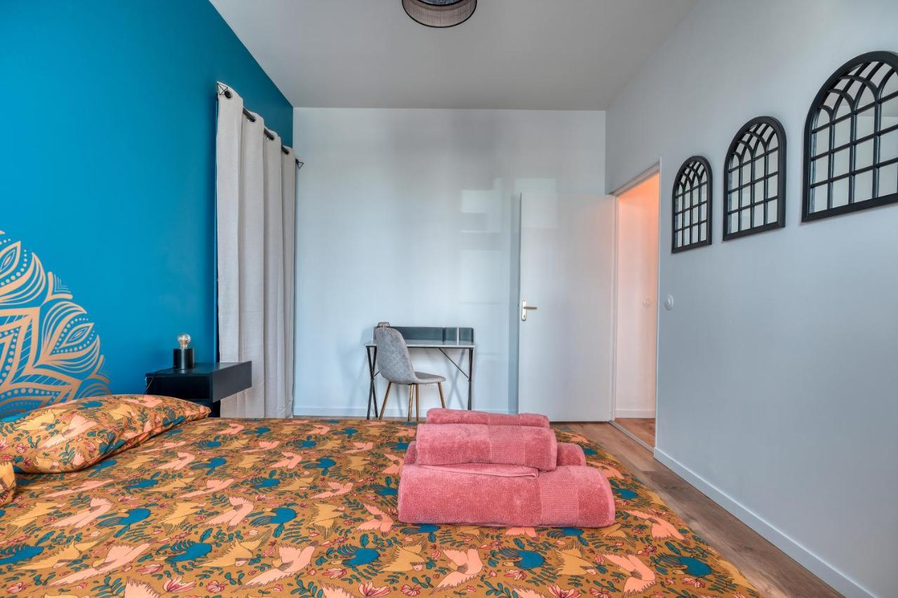 Appartement Superbe 2 Pieces Avec Jacuzzi Privatif Face Gare Proche Cathedrale à Chartres Extérieur photo