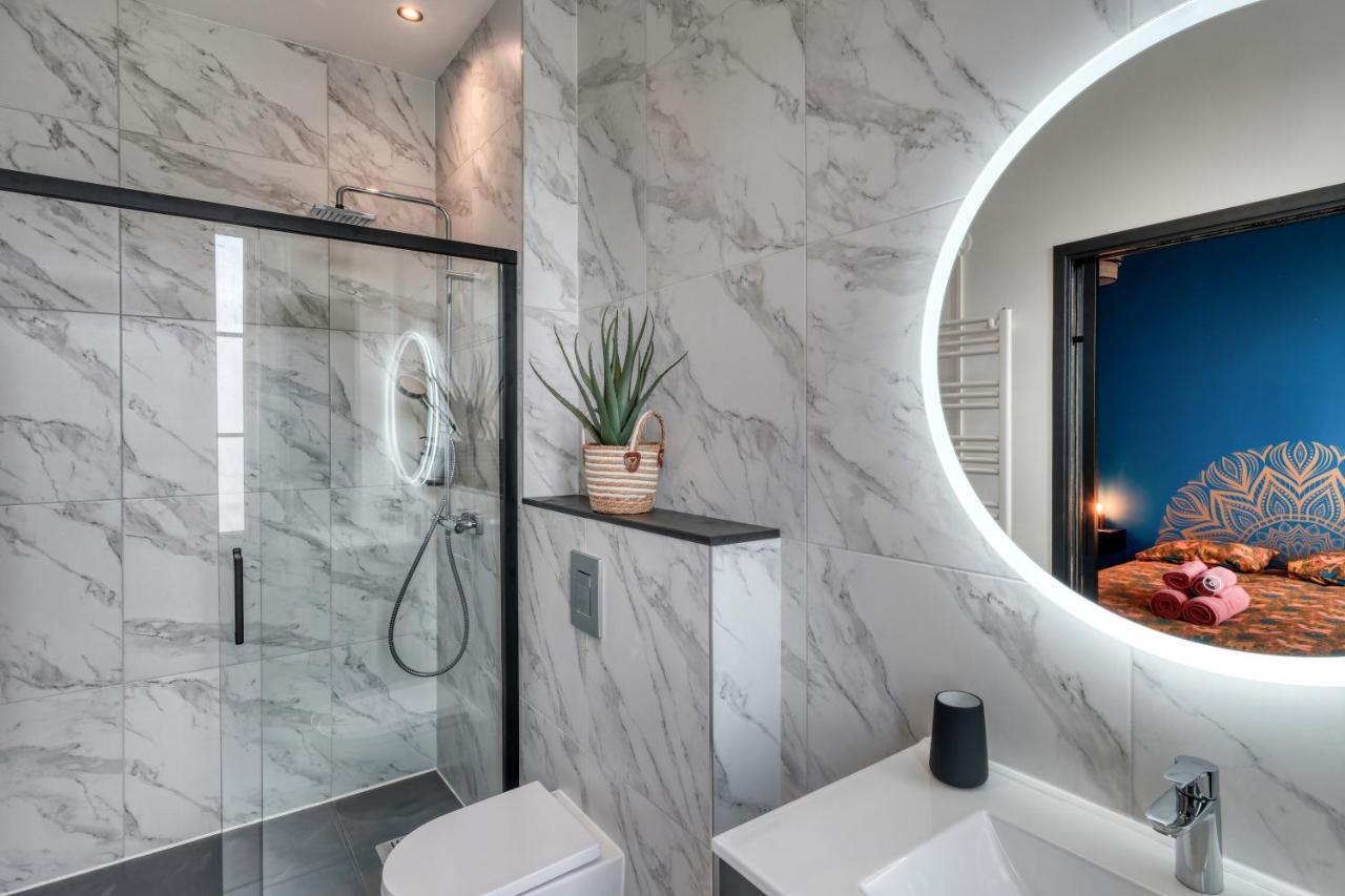 Appartement Superbe 2 Pieces Avec Jacuzzi Privatif Face Gare Proche Cathedrale à Chartres Extérieur photo